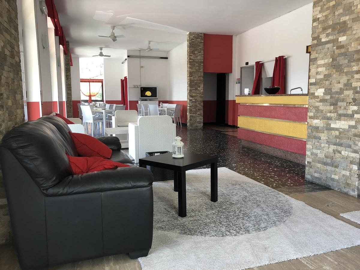 Hotel Monique Noli Εξωτερικό φωτογραφία