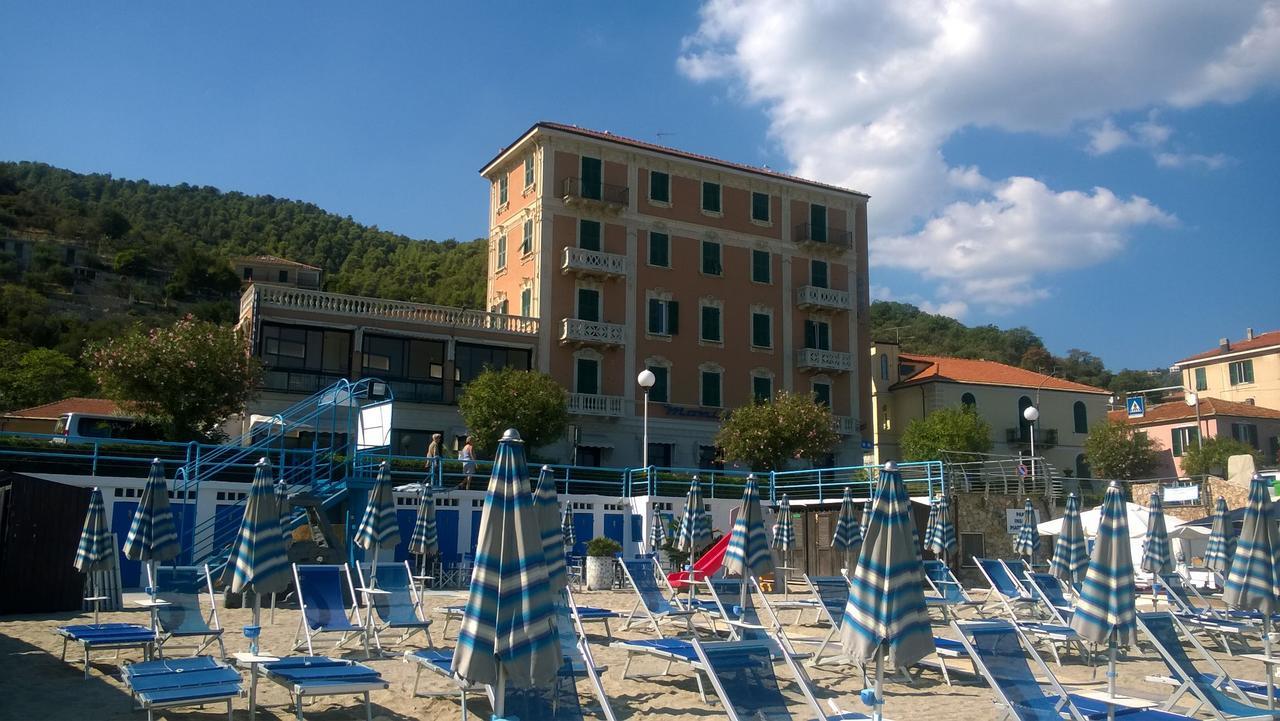 Hotel Monique Noli Εξωτερικό φωτογραφία